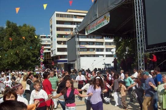 ПРАЗНУВАМЕ 78 ГОДИНИ ОТ ВЪЗВРЪЩАНЕТО НА ЮЖНА ДОБРУДЖА В ПРЕДЕЛИТЕ НА БЪЛГАРИЯ MEDIAMIX МЕДИЯМИКС-НОВИНИТЕ НА ЕДНО МЯСТО