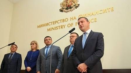 Държавата със спешни законодателни мерки срещу контрабандата