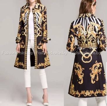 Очарователно дамско тънко палтенце с модерни елементи