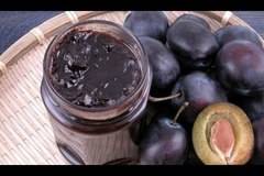 Мармалад от сини сливи с орехи