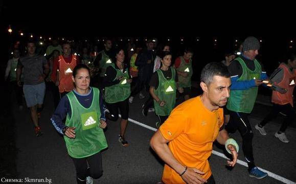 5-километров среднощен маратон раздвижва бургазлии в събота вечерта