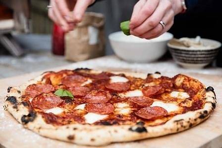 Как да изкарате 1000 долара на ден? Компания търси хора, които да тестват пица