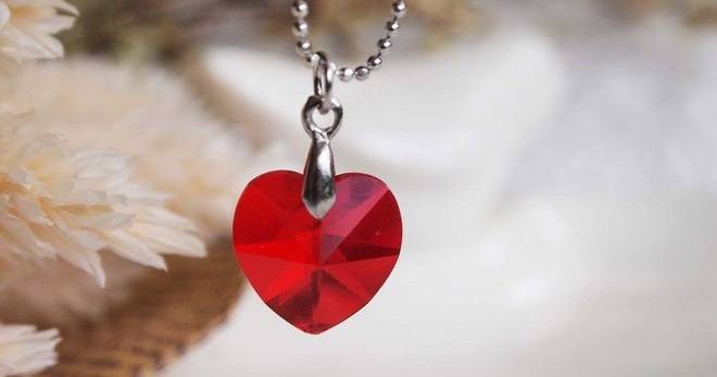 Спечелете 90 000 бижута с кристали Swarovski® от бисквити Мираж