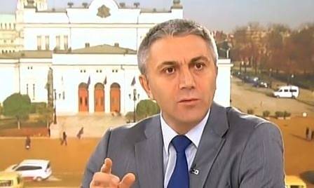 Карадайъ: ДПС не споделя политиката „стани, за да седна”