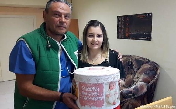 Дарение вместо цветя за сватбата осигури оборудване за детско отделение