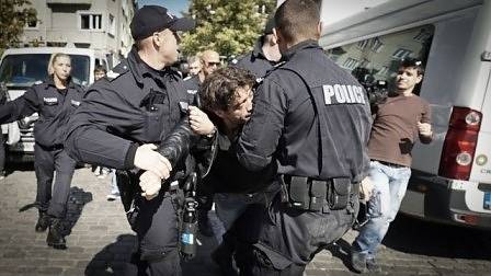 Напрежение и арест: Протестиращи искат оставката на столичния кмет