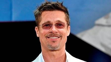 Брад Пит се появи на благотворителен концерт с нова дама