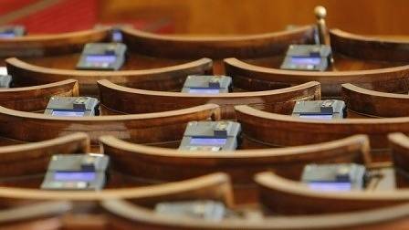 Промените в законодателството срещу незаконните цигари влизат в парламента