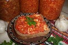 Откакто запечатвам буркани с това, винаги имам нещо бързо за вечеря, а децата направо го мажат на филии!