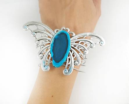 ЗИМНА СЕРИЯ БИЖУТА И ГРИВНИ – МОДА ЗА СЕЗОНА