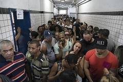 Арестуваха над 130 души за изборни нарушения в Бразилия