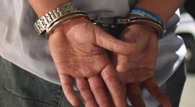 Подивял работник ухапа мъж в Бургас, удари го в корема и отмъкна телефона му, но после…