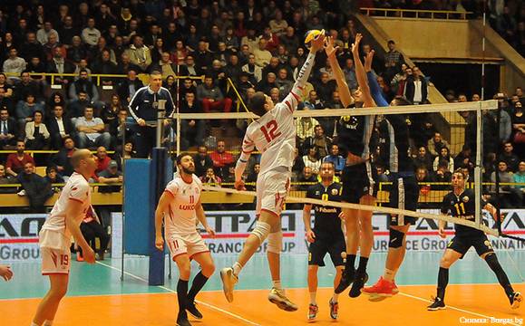 „Нефтохимик“ триумфира с трета поредна суперкупа във волейбола