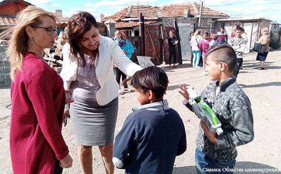 59 екипи работят за връщането на бургаски деца в клас