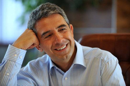 Големият син на Плевнелиев стана истински мачо, събира всички женски погледи (снимка)