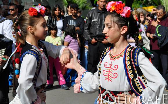 Ученици от училище „Филип Кутев“ в Котел изнасят благотворителен концерт в Бургас