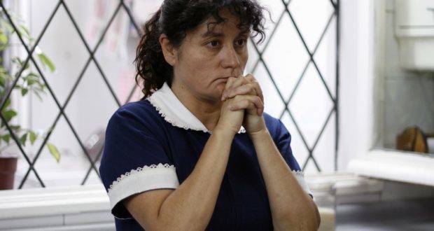 Българка, избрала да стане прислужница в Испания! Чуйте ме, българи! Никога не купувайте