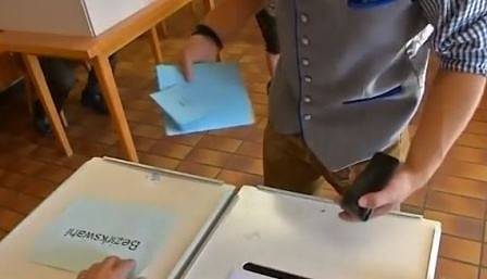 Отлив на гласове от управляващата коалиция в Германия