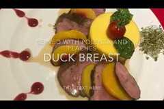 Патешко мегре – с качамак, глазирани нектарини и чипс от бейби спанак