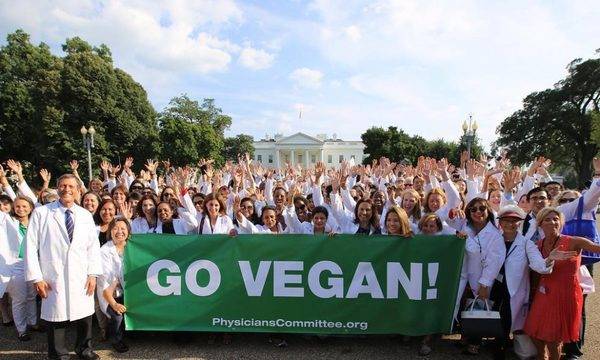 15 лекари, които препоръчват растително хранене