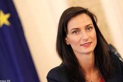 Мария Габриел: Очаквам резултати за намаляване на дезинформацията онлайн