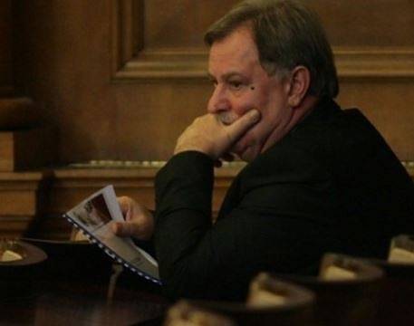 Съдят директора на БТА заради неизгоден договор за трапезна вода