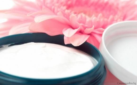 Месни деликатеси и натурална козметика на Фермерския пазар днес