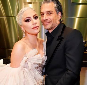 Lady Gaga се съгласи да се врече във вечна любов към любимия си Christian Carino