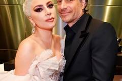 Lady Gaga се съгласи да се врече във вечна любов към любимия си Christian Carino