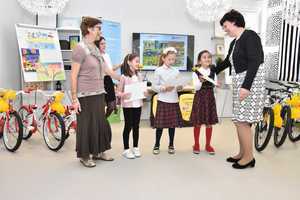 Ученици стават дизайнери на предпазен колан за Renault