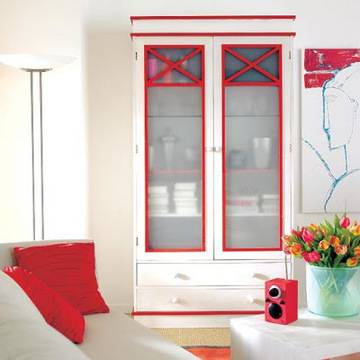 Как да превърнем стария шкаф в акцент на интериора