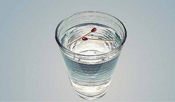 Всички ви се усмихват мазно, но ето как да разпознаем, че някой ще ни забие нож в гърба! Прост трик изобличава предателството!