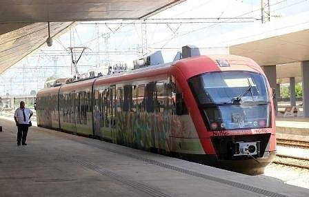 Влаковете спират за час заради смяната към зимно часово време