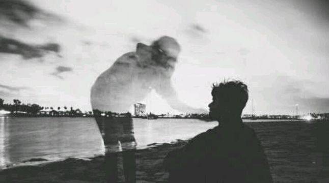 12 признака, че починал близък се опитва да установи контакт с вас