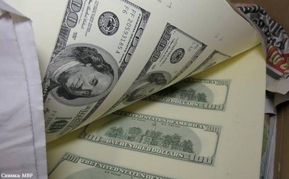 Разбиха печатница за фалшиви долари във Варна