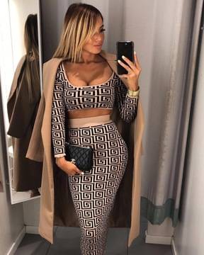 Уникален дамски комплект от две части