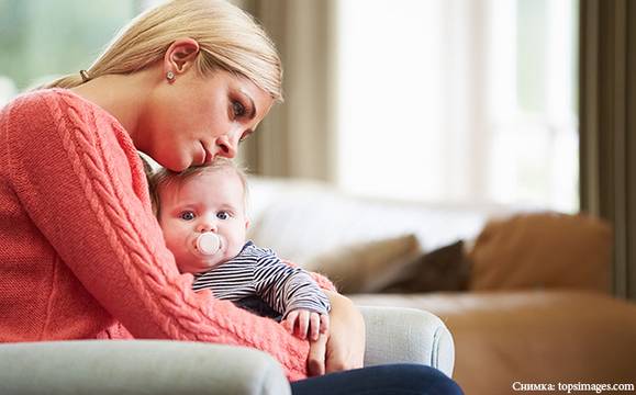 Британски учени: Майките на момченца са по-склонни към развитие на постродилна депресия