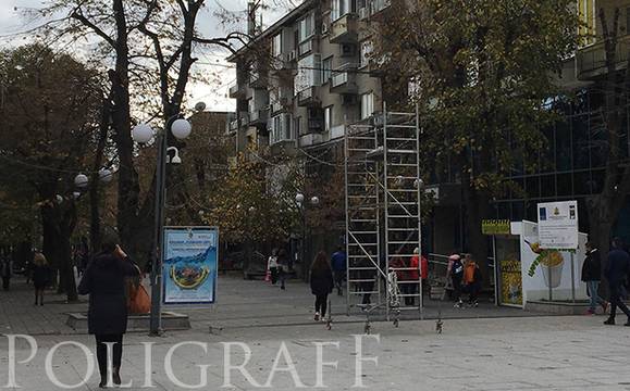 В Бургас плъзна коледен дух!