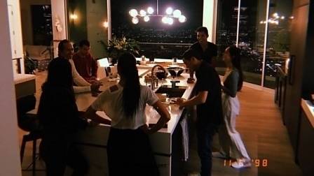 Григор и Никол вдигнаха шумно грил парти в Ел Ей (ВИДЕО)