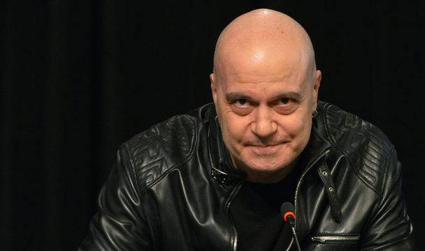 Слави Трифонов възмутен: За какво са им тия пари на партиите?