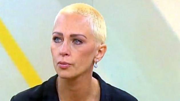 Нана разтърси България. Страшни зверства в болниците в България. Лекари карат болни от рак жени да