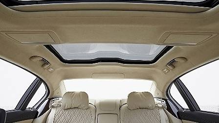 Световна компания за автомобилен интериор открива фабрика в Русе