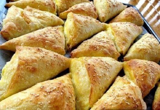 Бързи банички със сирене, в които ще се влюбите!