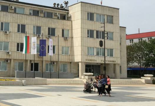 Зловещо: Прокоба сее смърт сред общинари в Търговище, след като седнат на стола на починал колега