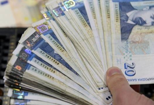 КЕВР с извънредна новина за цената на парното, топлата вода и тока