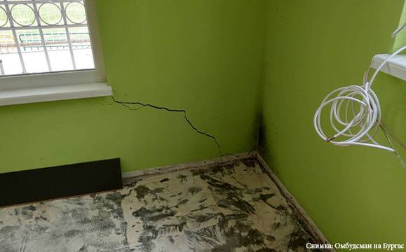 Детската градина в Черноморец е в окаяно състояние