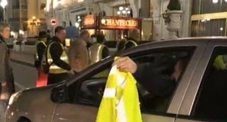 Пътни блокади във Франция срещу високите цени на горивата