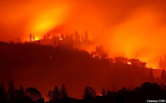 Жертвите на пожарите в Калифорния вече са 76, над 1200 души се издирват