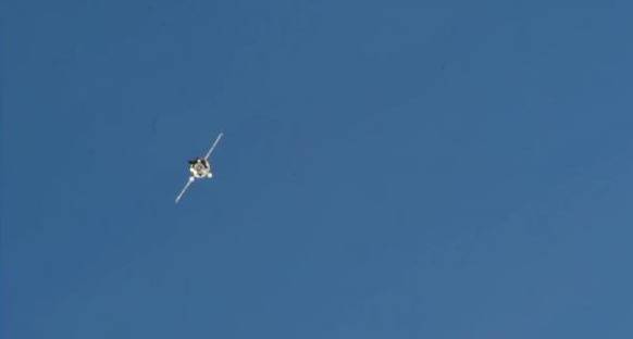 Космическият кораб Прогрес МС-10 се скачи успешно с МКС