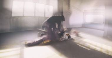 Шок край Симитли! Диян легна върху 55-годишната си майка и извърши нещо много гнусно